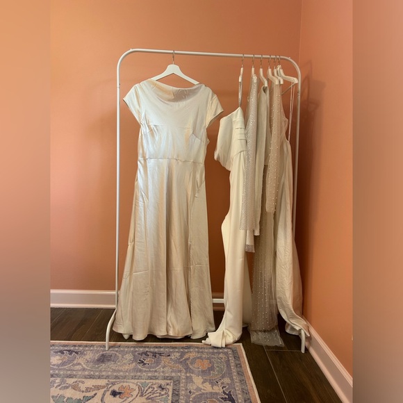 Billy J Ivana Midi Dress - Picture 1 of 8